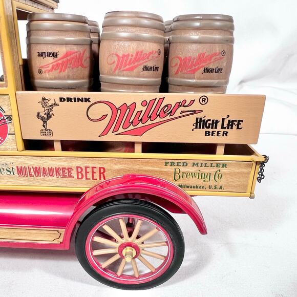 Franklin Mint 1913 Ford Model T Miller Beer Truck Barrels 1:16 Scale Red 1997 - Picture 9 of 16